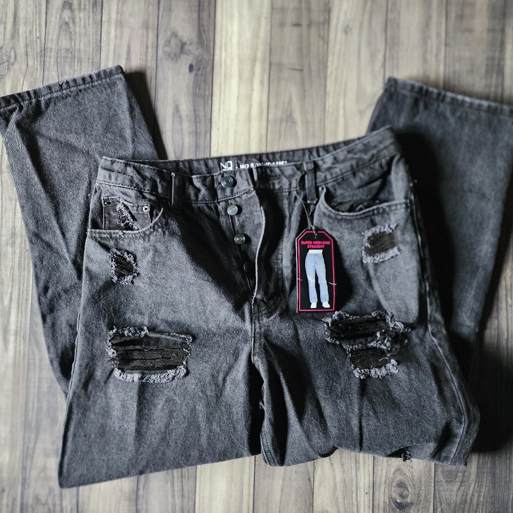 NWT No Boundaries Size 11 black jeans